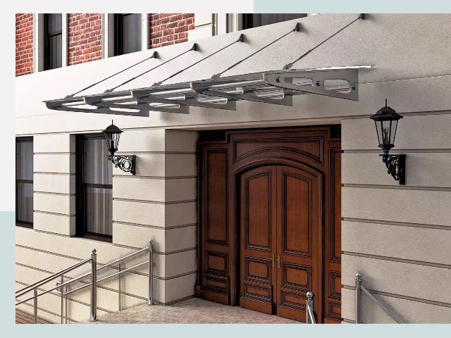 Металлические козырьки от 626 руб. в Мегионе